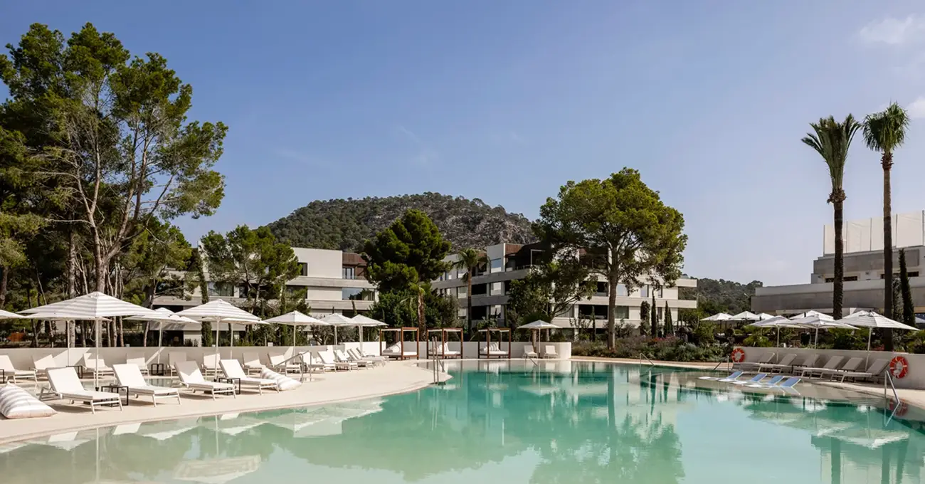 03-kimpton-aysla-by-gras-reynes-arquitectos-©TomeuCanyellasPhotography-scaled 1