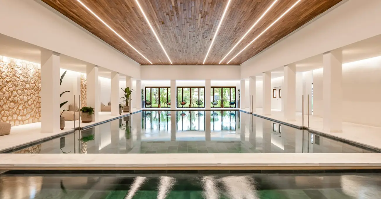 14-kimpton-aysla-by-gras-reynes-arquitectos-©TomeuCanyellasPhotography-scaled 1