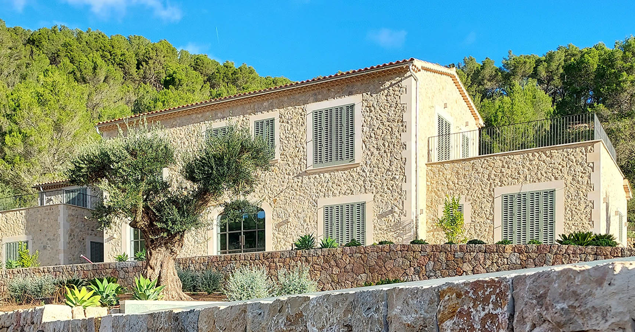 llullsastre__0002_villa_puigpunyent 1